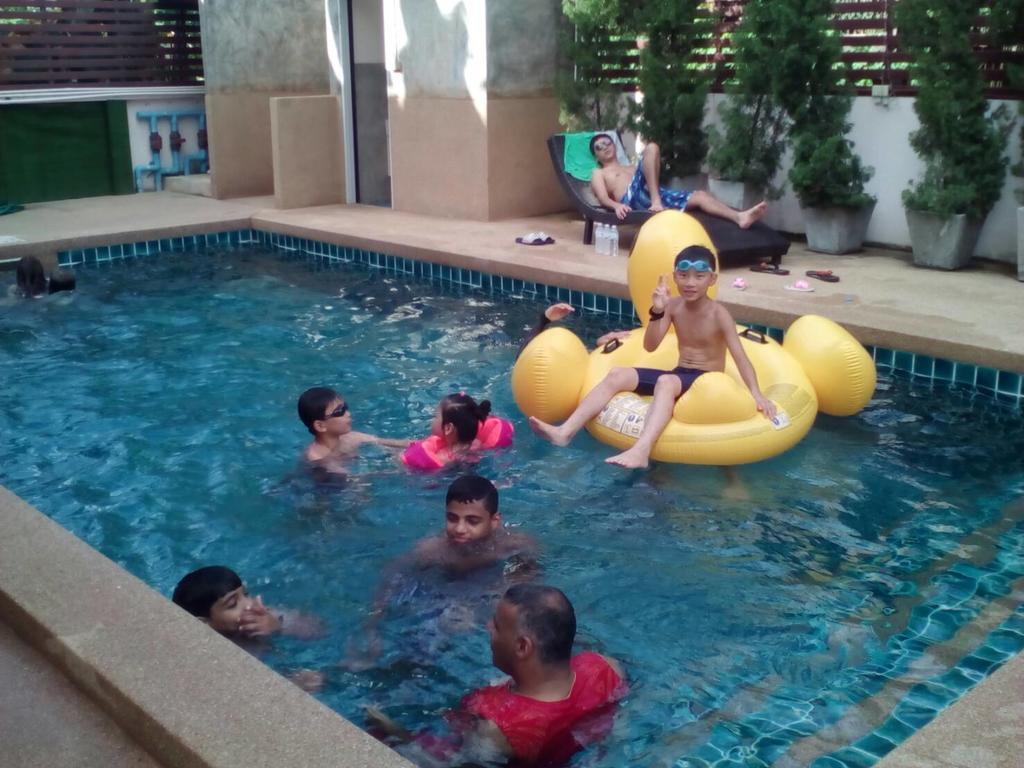 Calla Lily Boutique Residence เชียงใหม่ ภายนอก รูปภาพ