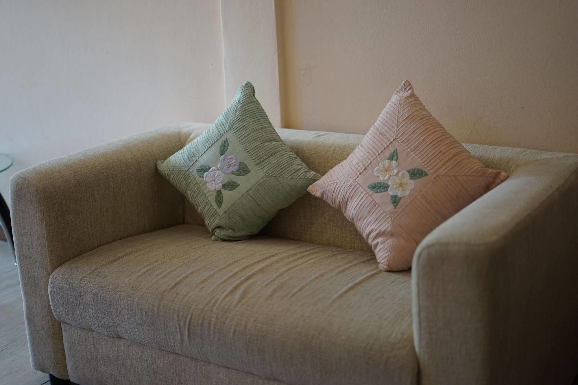 Calla Lily Boutique Residence เชียงใหม่ ภายนอก รูปภาพ